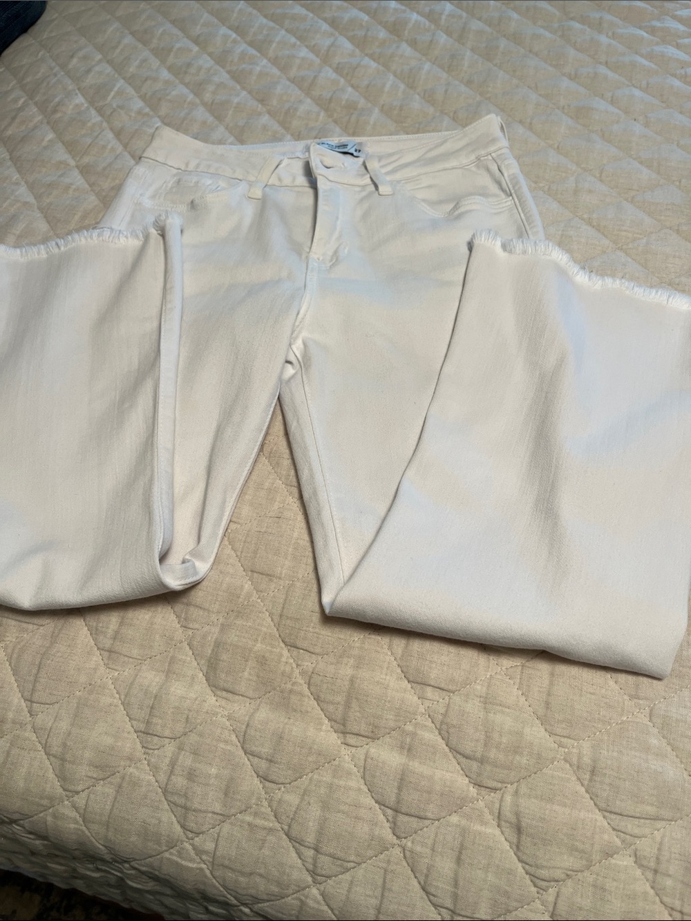 Just Black Denim White Raw-Hem Wide Leg Jeans